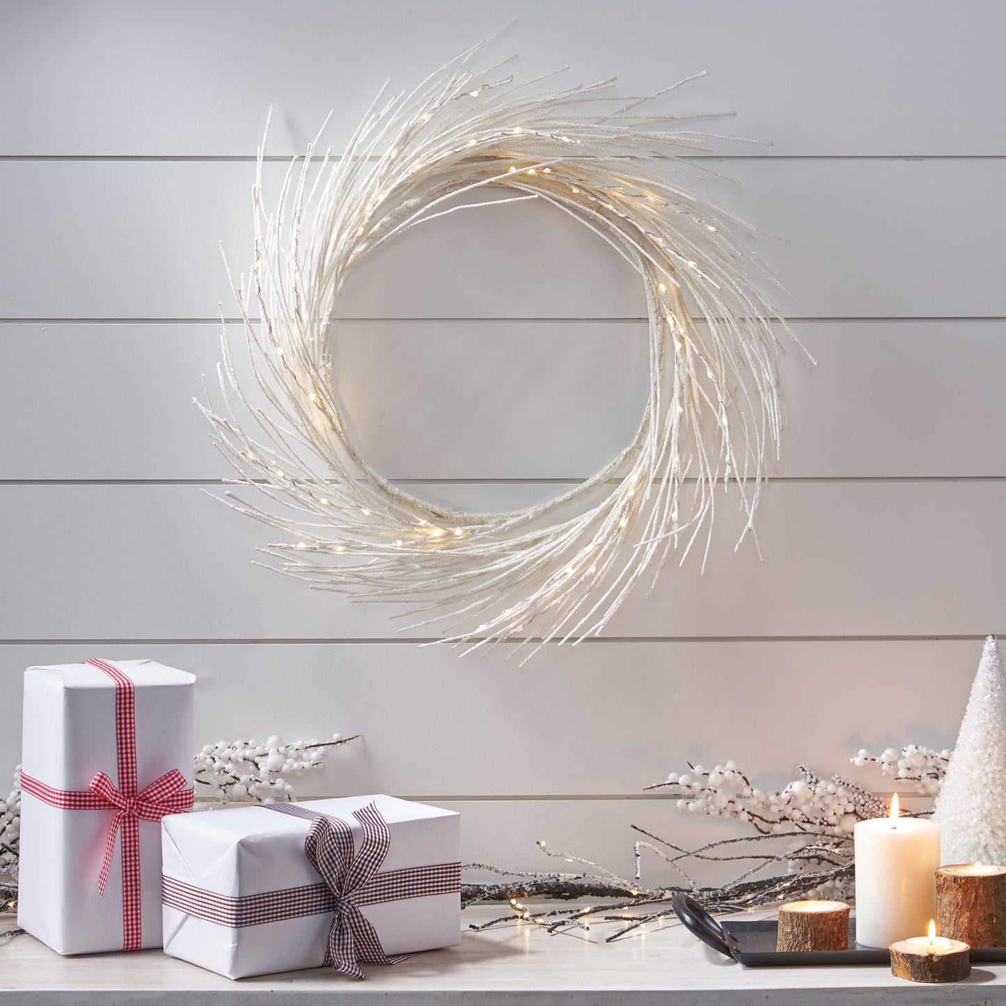 Lula Contemporary Paper LED Light Wreath