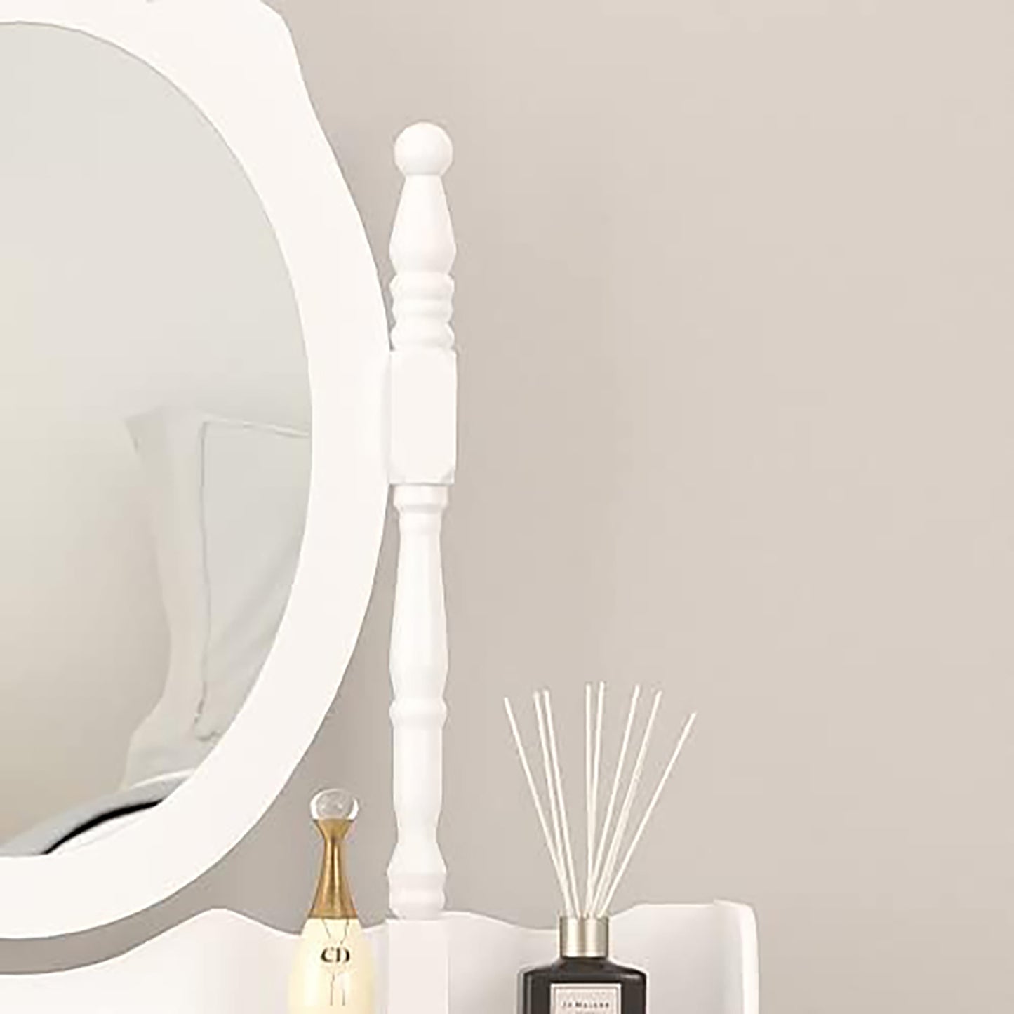Justo Traditional Oval Vanity Dressing Set