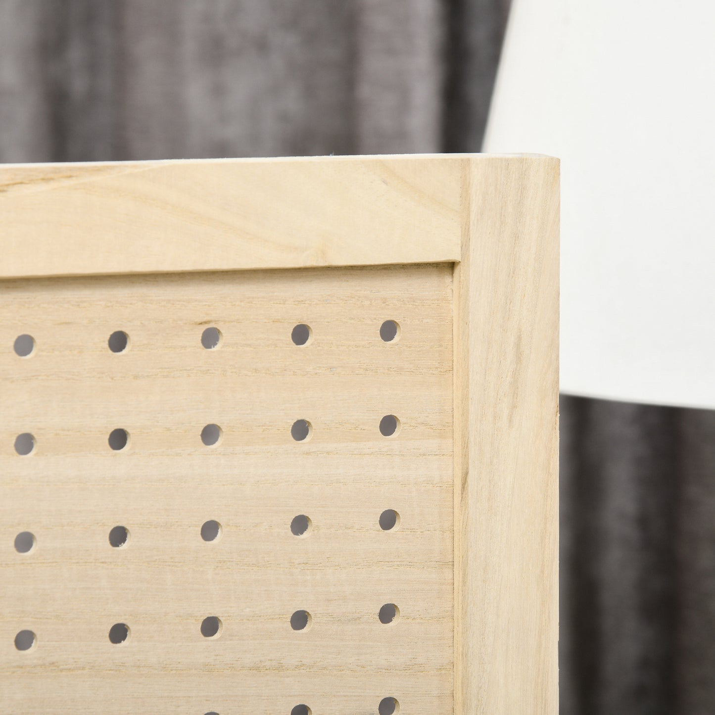 Ghivi Craftsman Wooden Display Screen