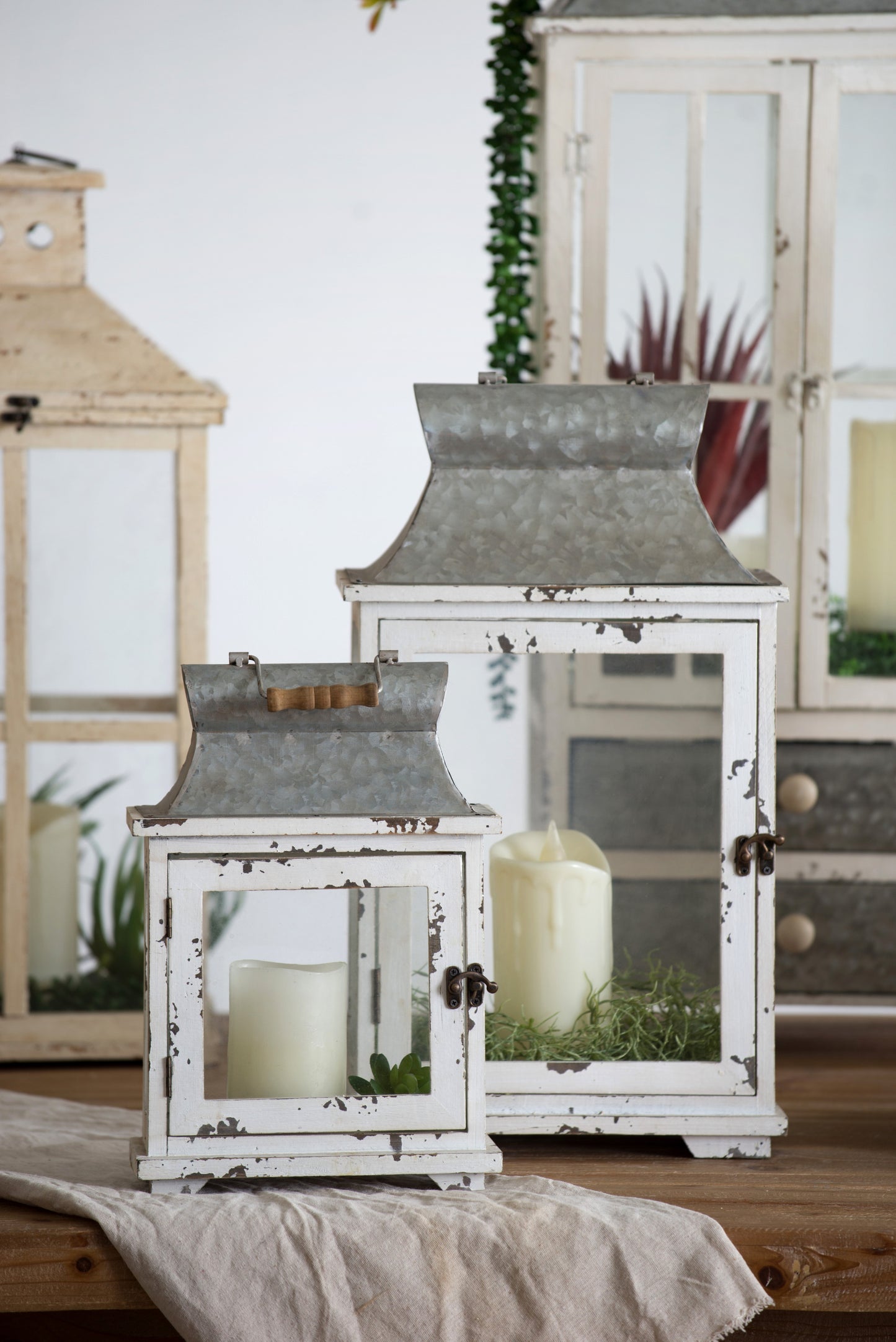 Warmsprings Craftsman Hurricane Lantern Holder