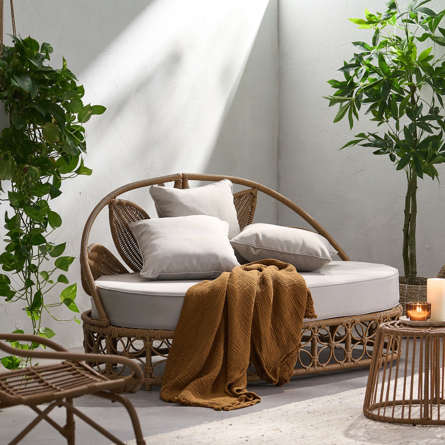 Fremont Craftsman Outdoor Ratten Daybed