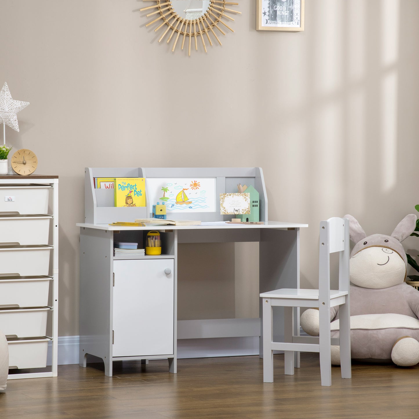 Justo Modern Qaba Toddler Desk