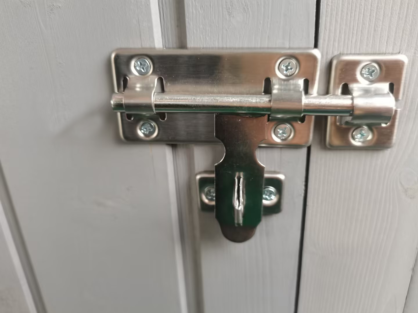 16464846