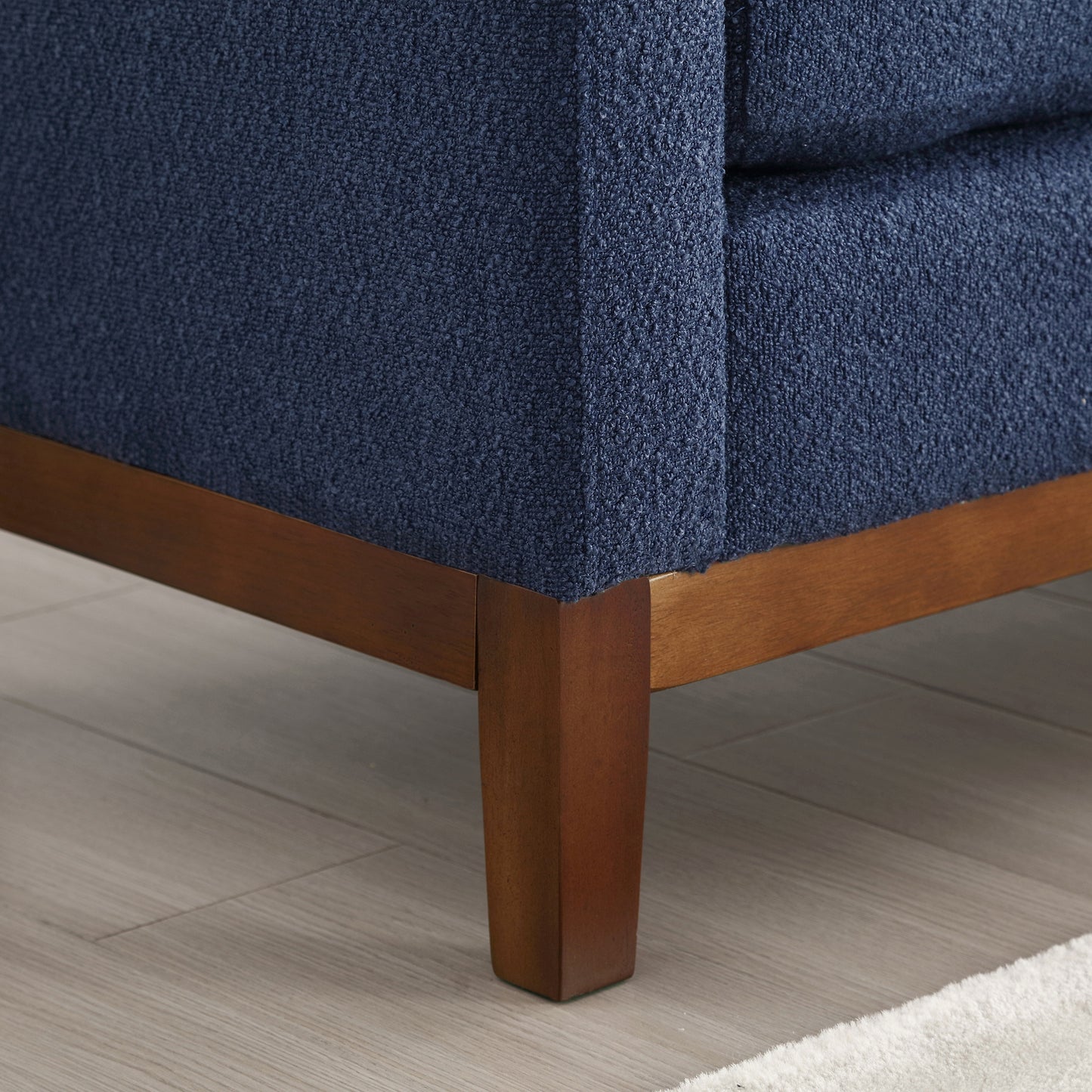 Justo Contemporary Elegant Upholstered Bench