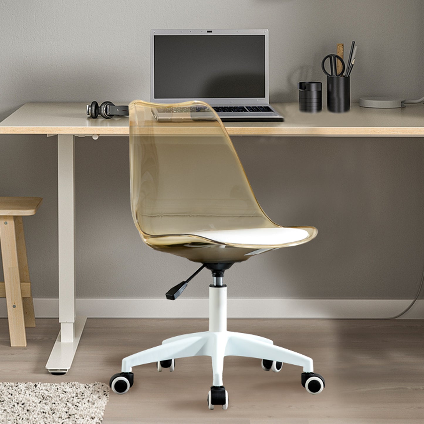 Luz Modern Amber Swivel Chair