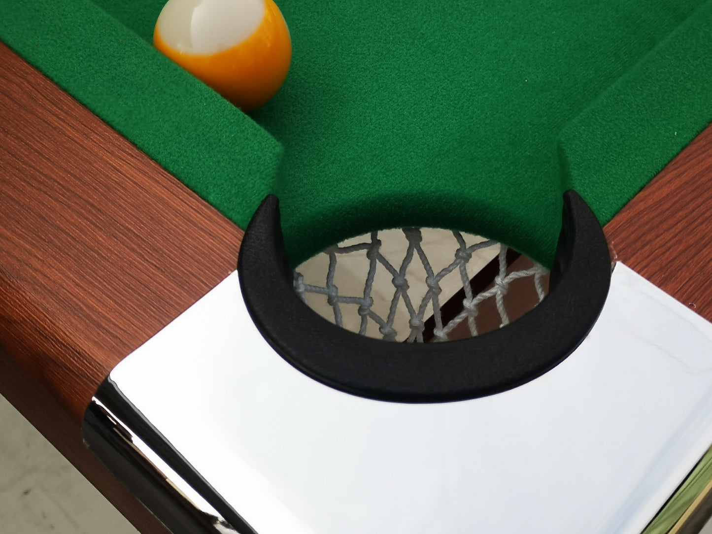 Emery Traditional Classic Pool Table