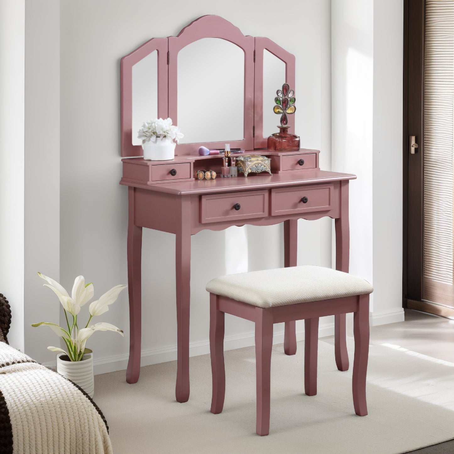 Lazzareschi Traditional Sanlo Vanity