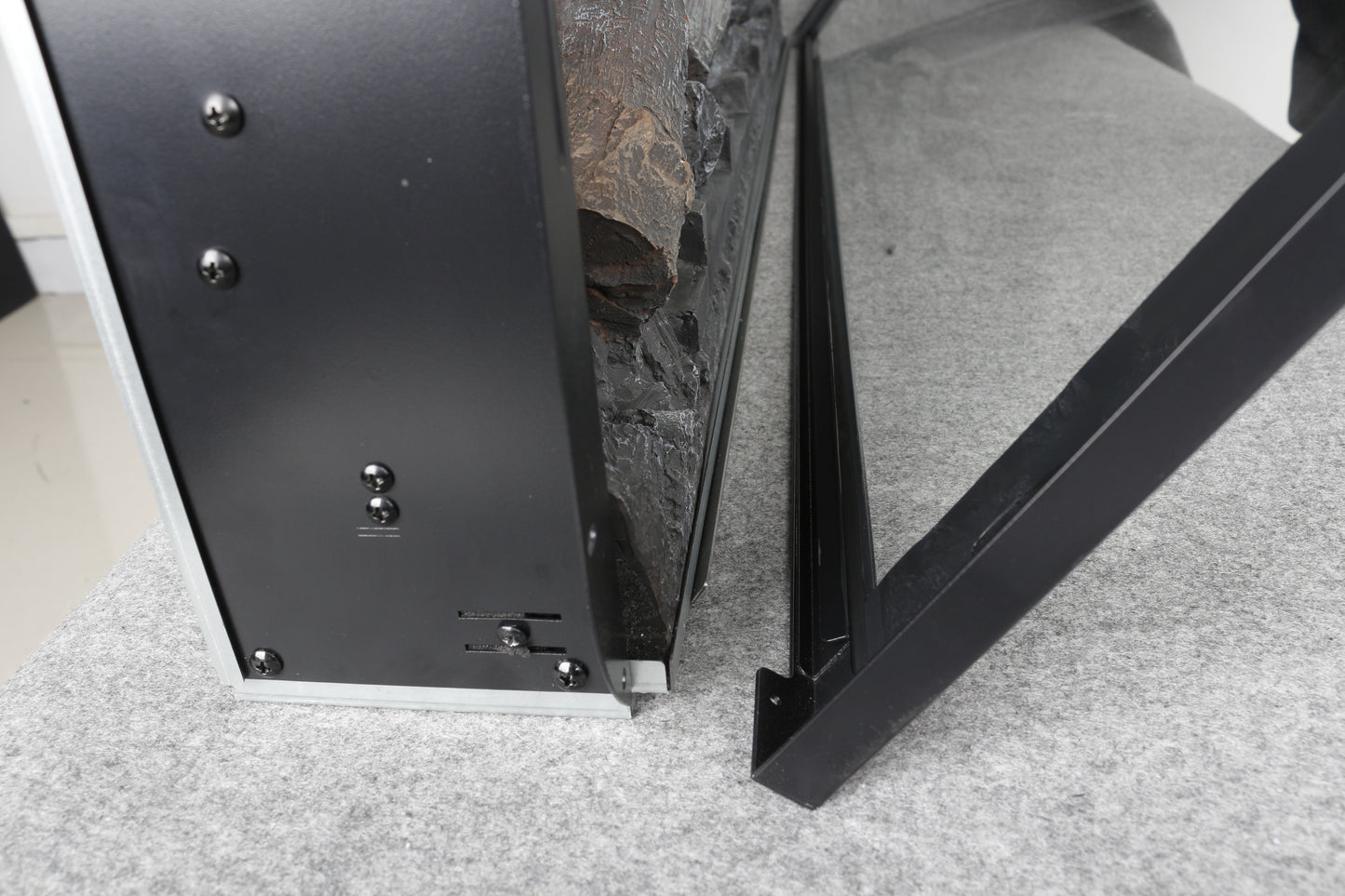 Lazzareschi Modern Electric Fireplace Heater