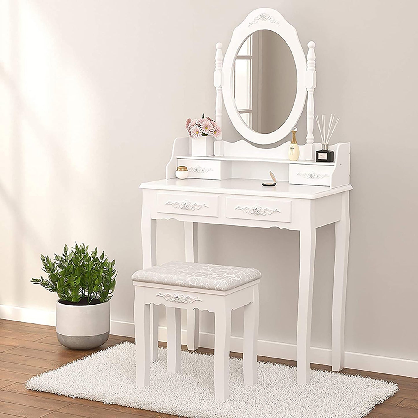 Justo Traditional Oval Vanity Dressing Set