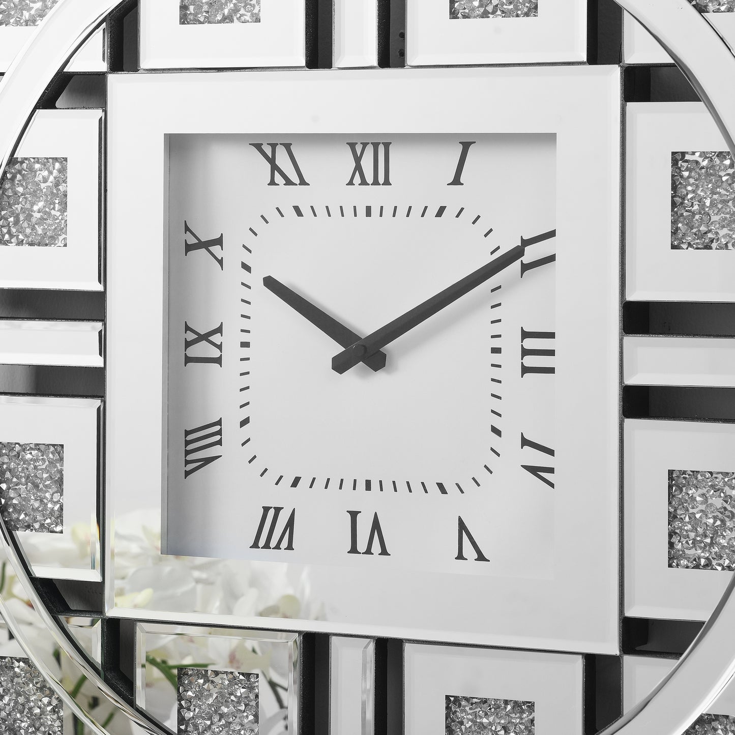 Luz Contemporary Classic Wall Clock