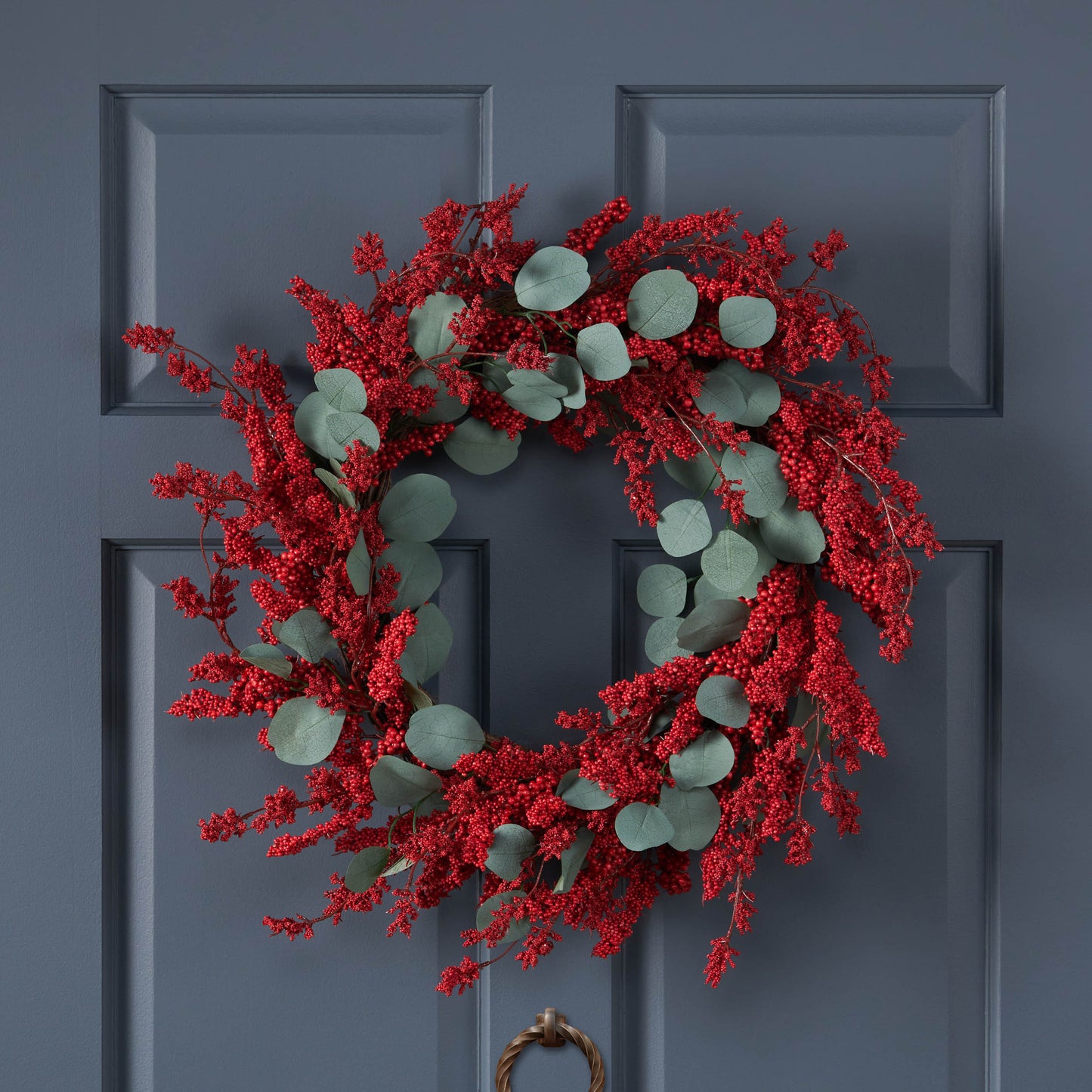 Kingsly Contemporary Berry Wreath Arrangement
