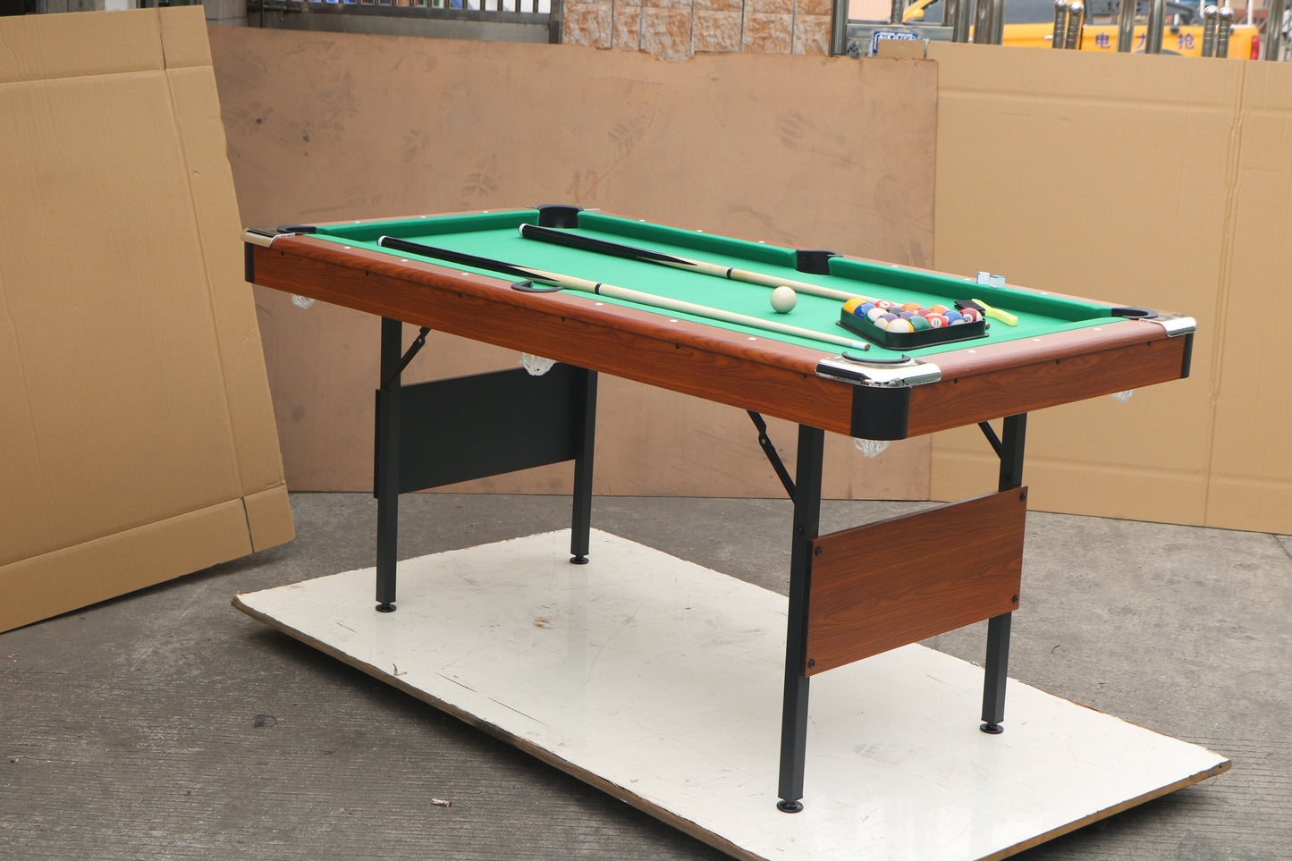 Emery Traditional Classic Pool Table