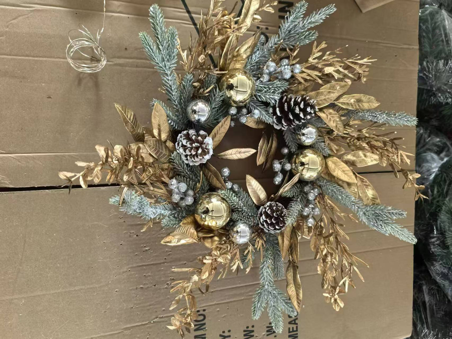Fitch Contemporary Lights Christmas Wreath