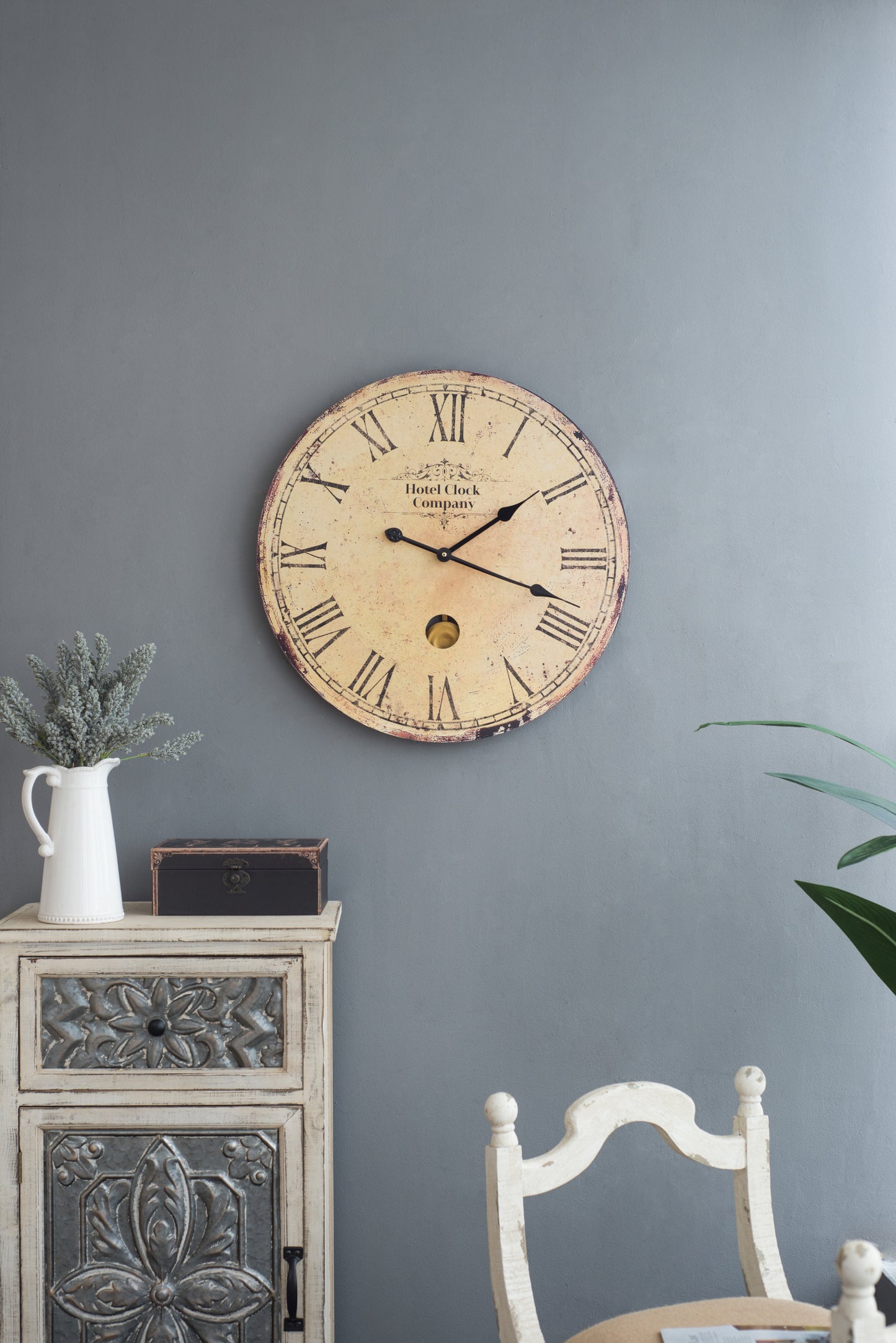 Healdsburg Traditional Wall Clock
