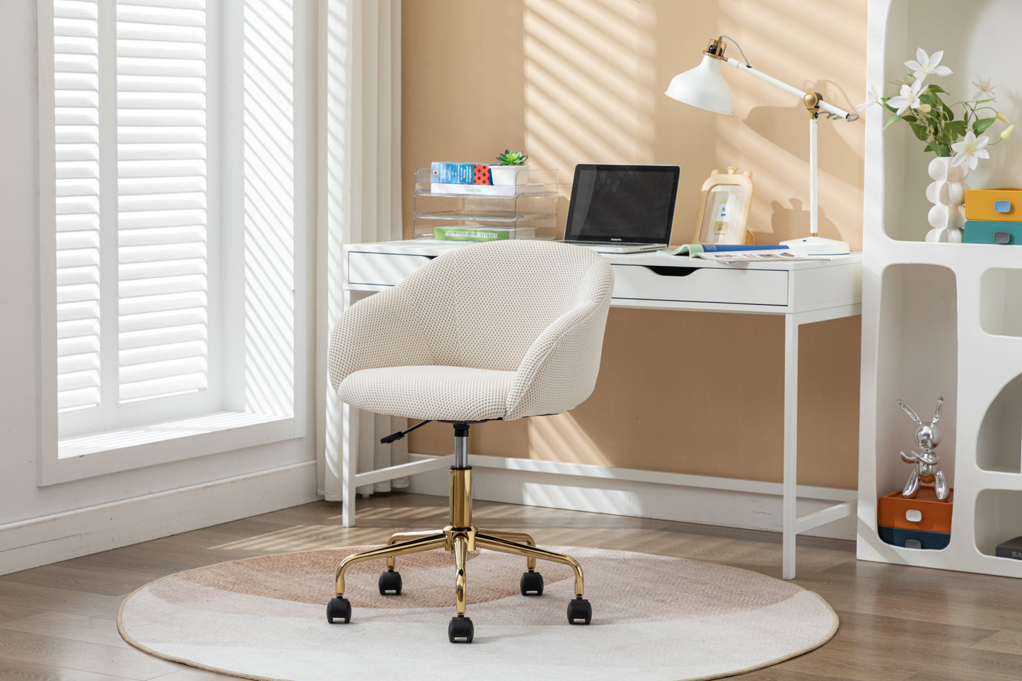 Silverleaf Modern Mesh Swivel Chair