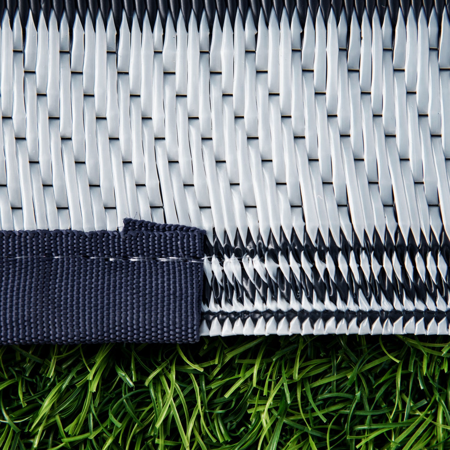 Warmsprings Contemporary Outsunny Reversible Rug