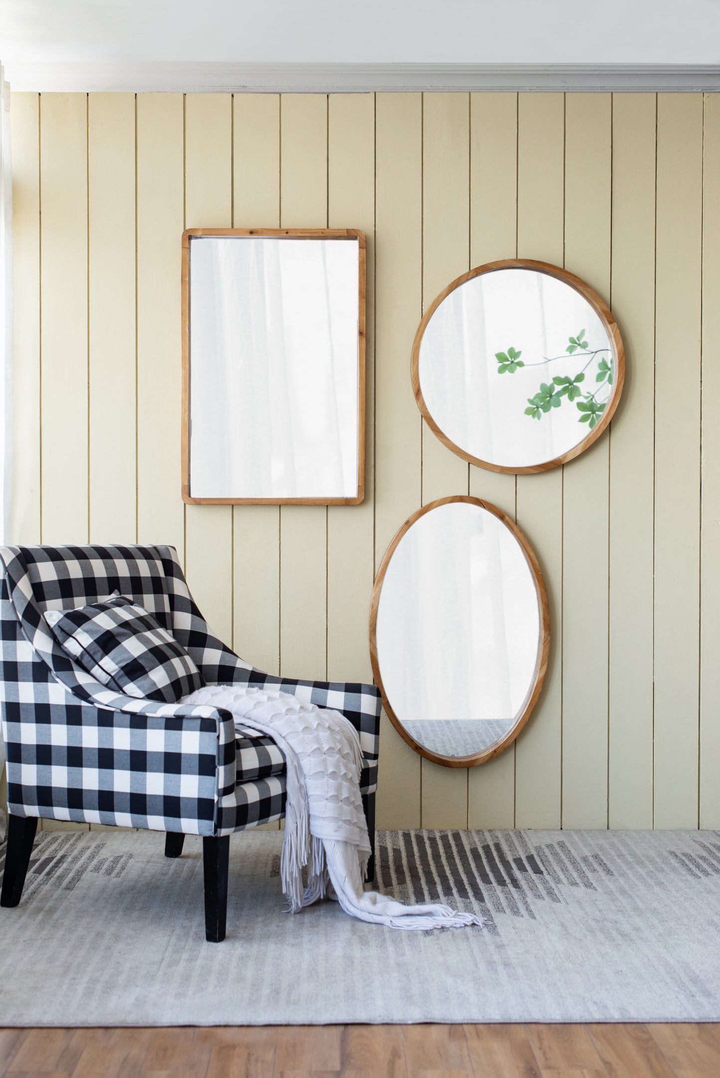 Kingsly Craftsman Farmhouse Wooden Mirror