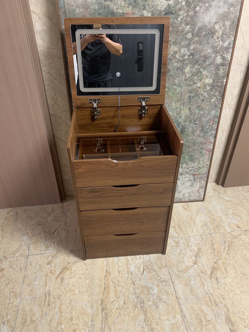 Niles Traditional Vanity Desk