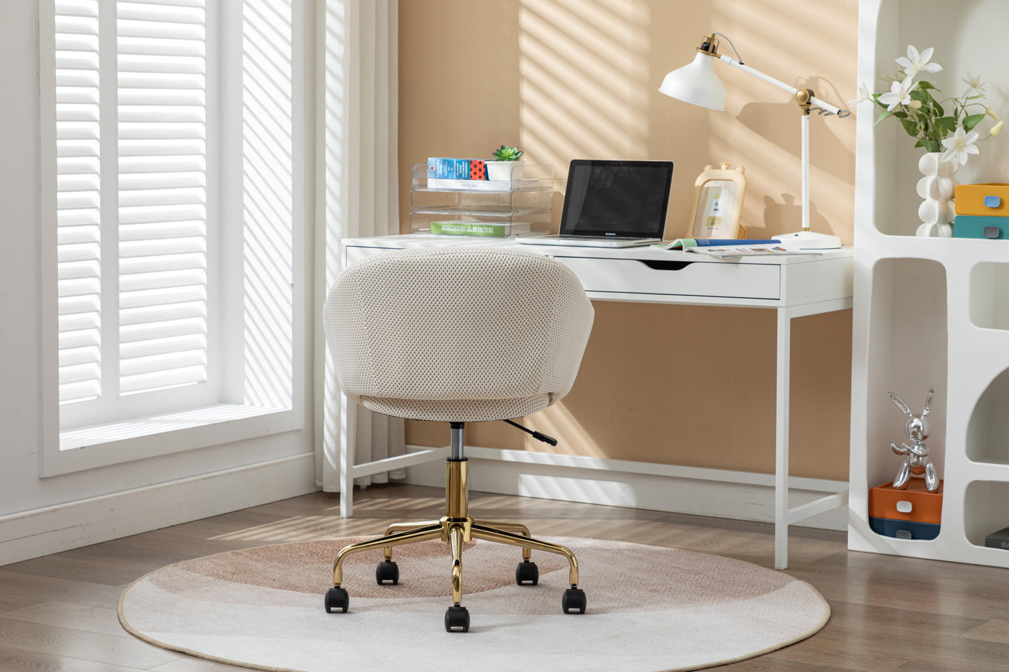 Silverleaf Modern Mesh Swivel Chair