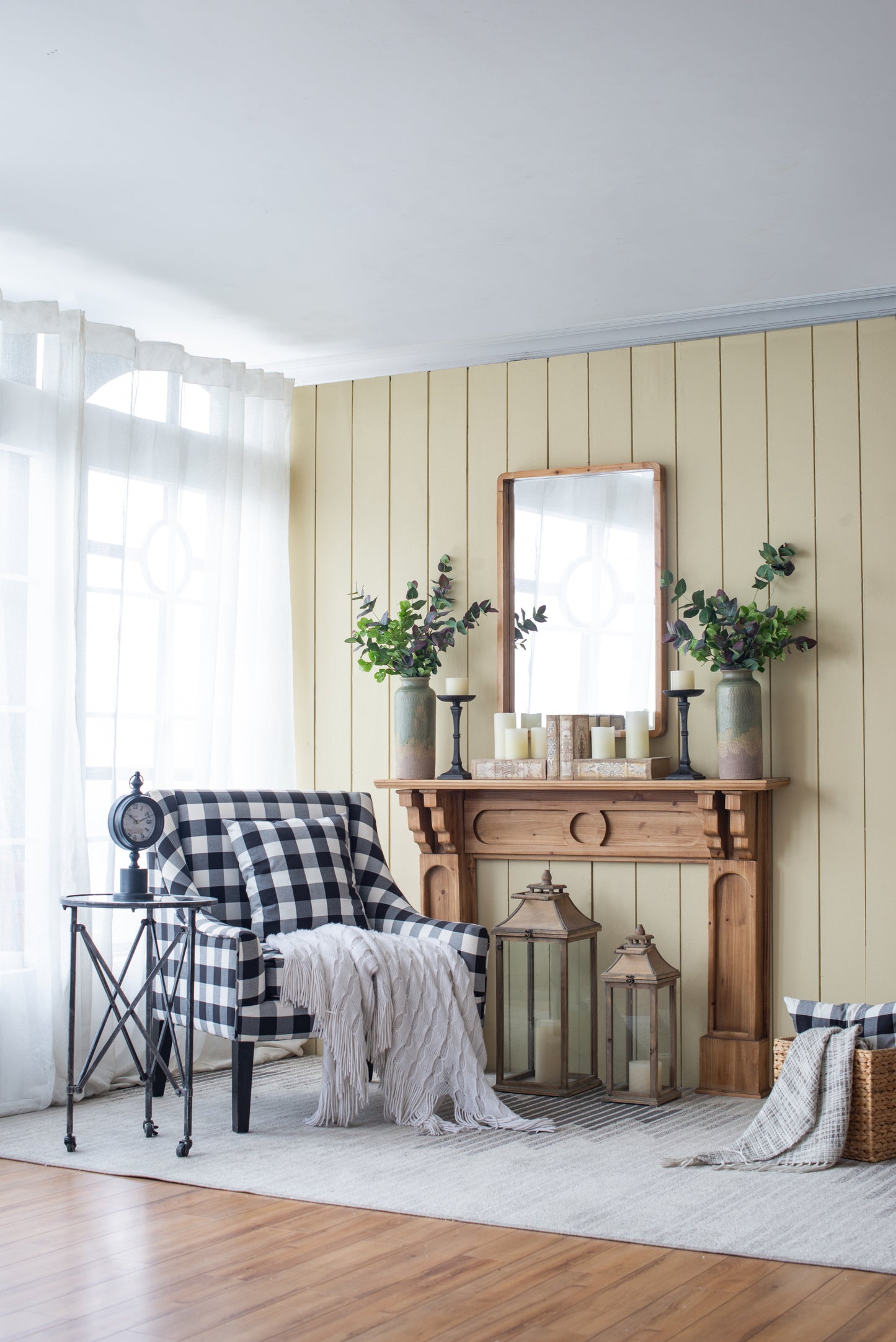 Kingsly Craftsman Farmhouse Wooden Mirror