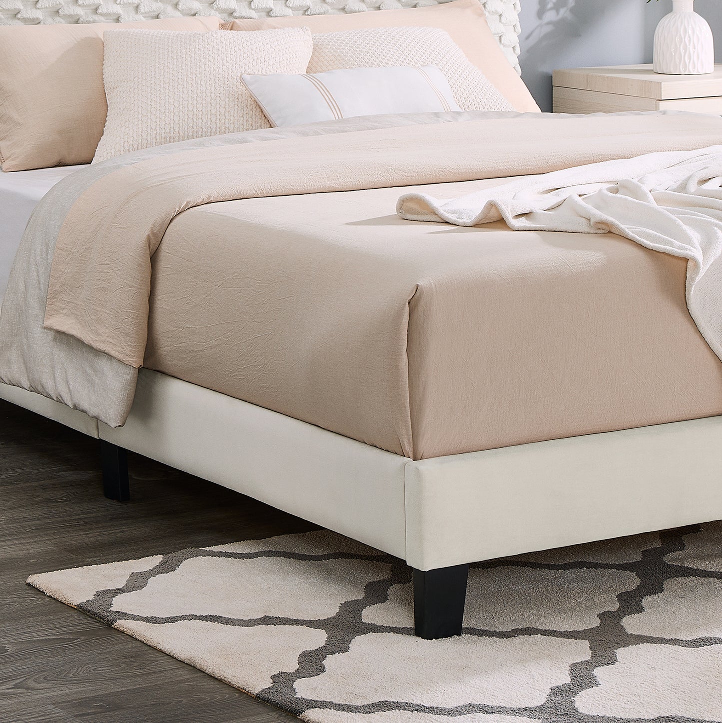 Niles Modern Plush Upholstered Bedroom Sets