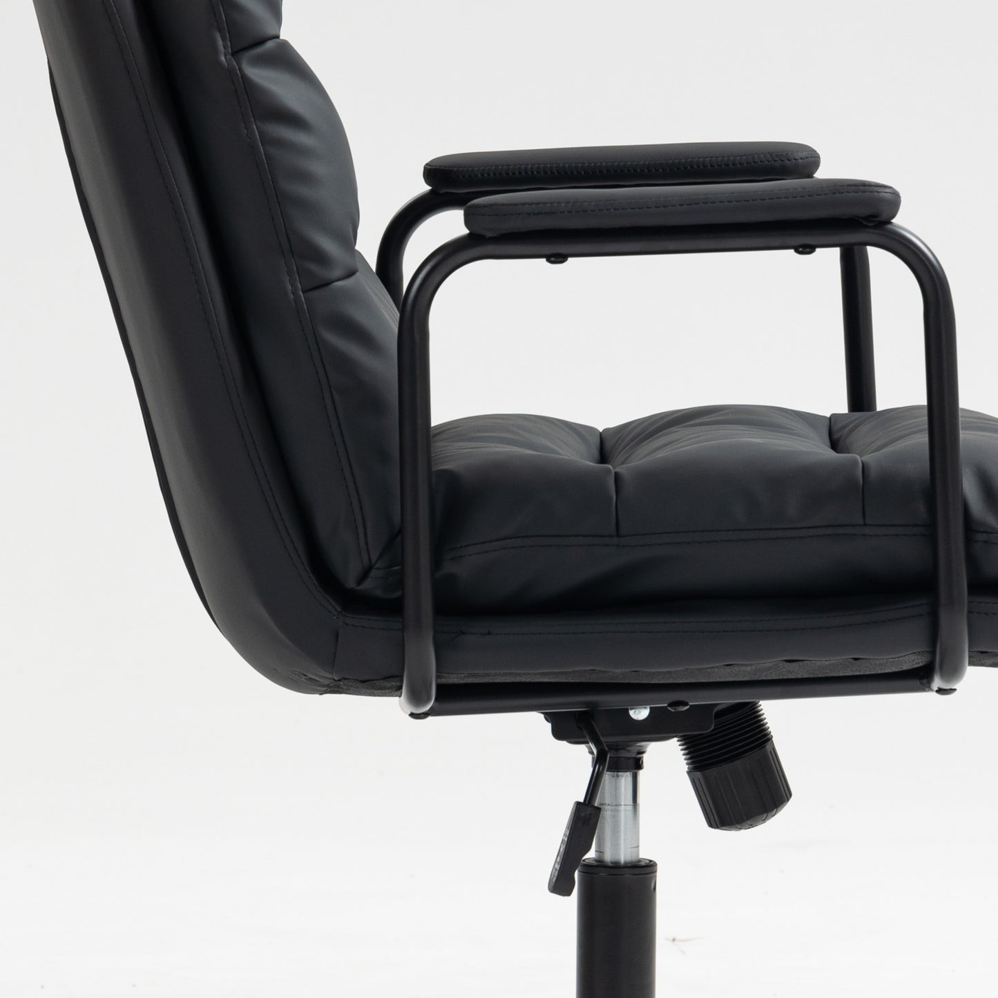 Kingsly Contemporary Ergonomic PU Leather Chair