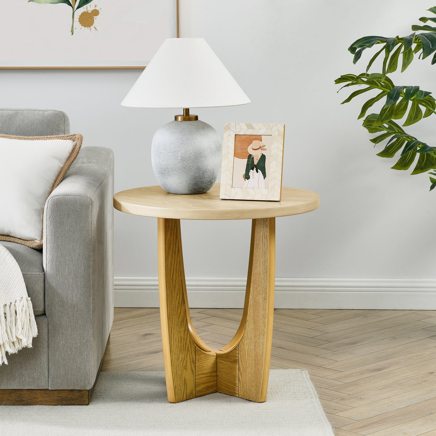 Marcel Craftsman Oak Round Table