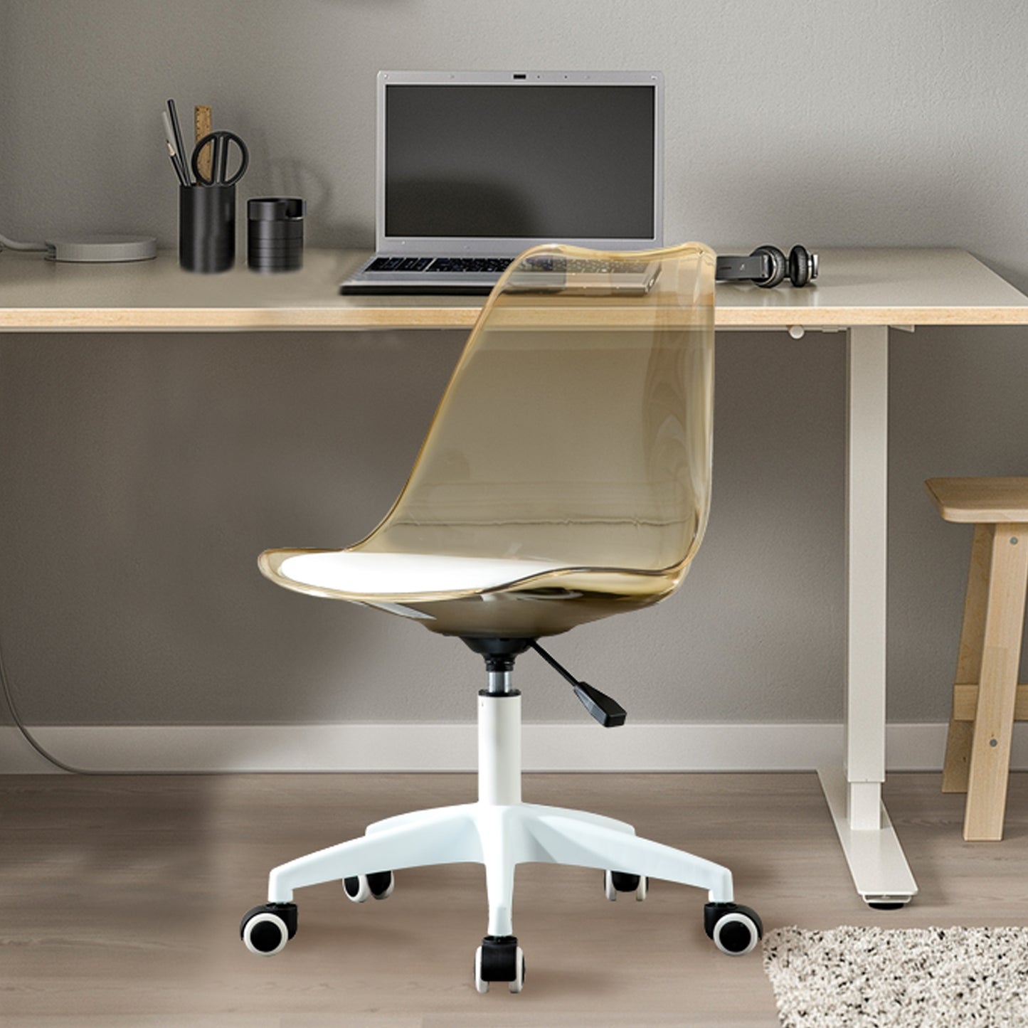 Luz Modern Amber Swivel Chair