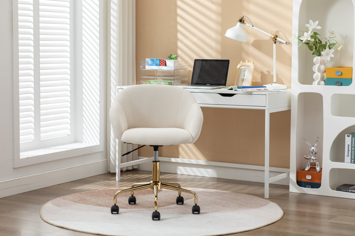 Silverleaf Modern Mesh Swivel Chair