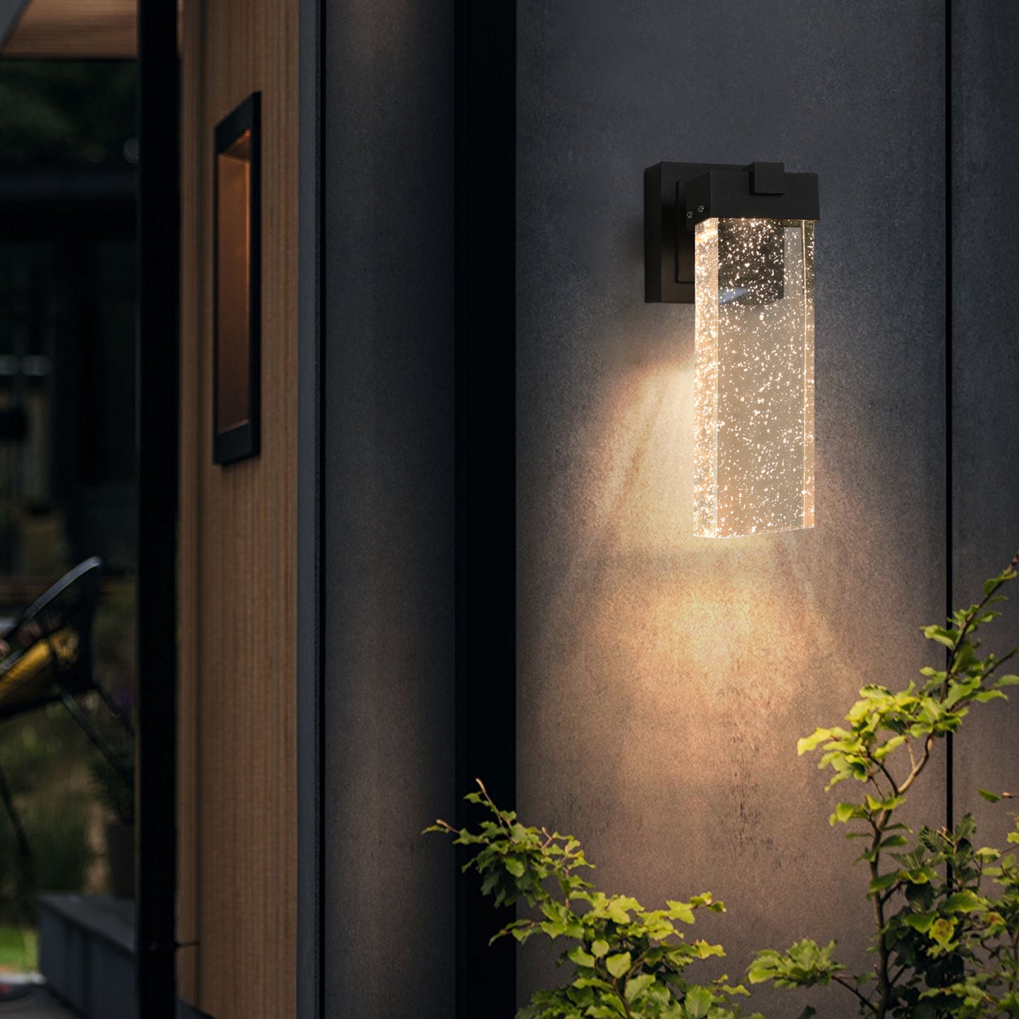 Lula Modern Outdoor Wall Lamp