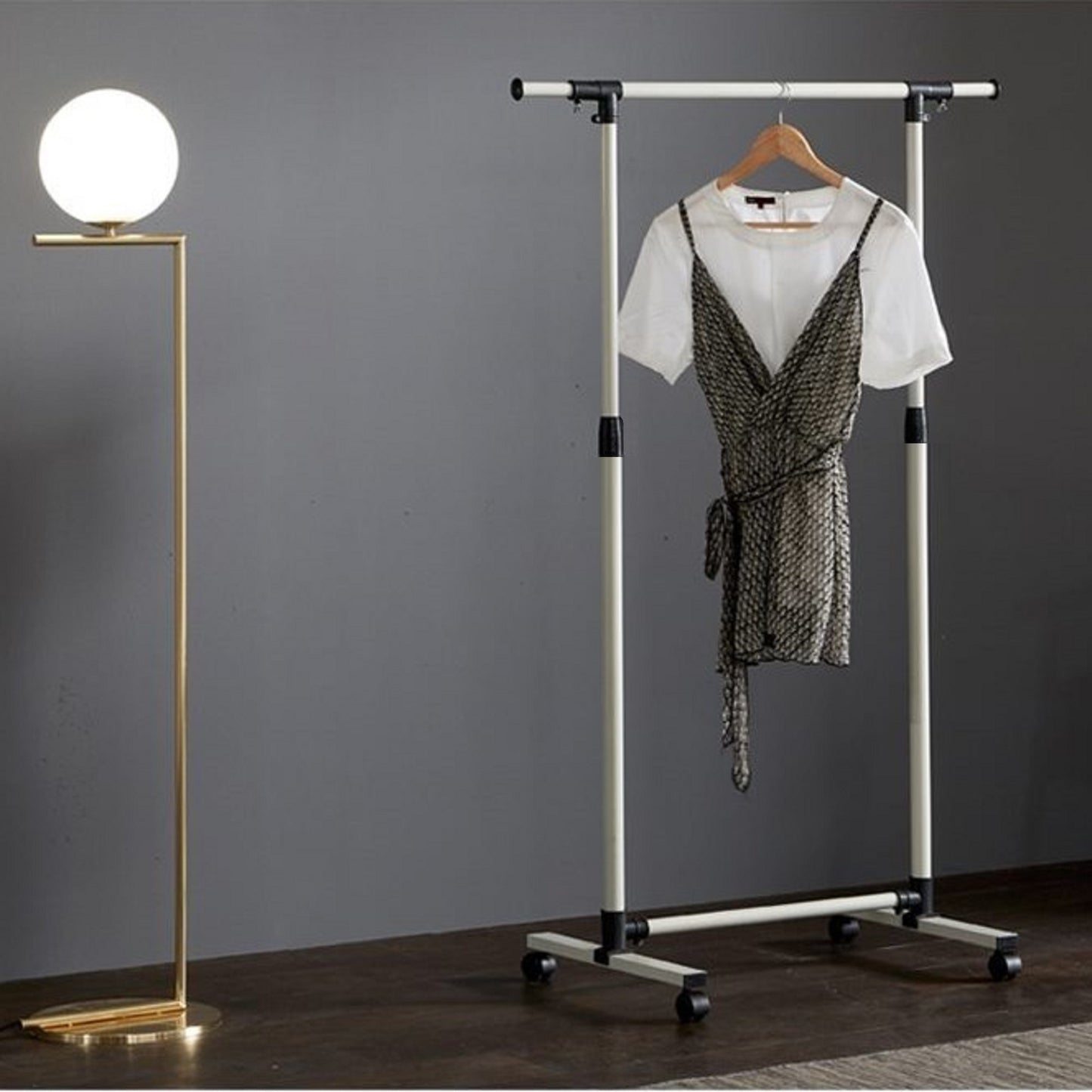Eda Industrial Classic Rolling Clothes Rack