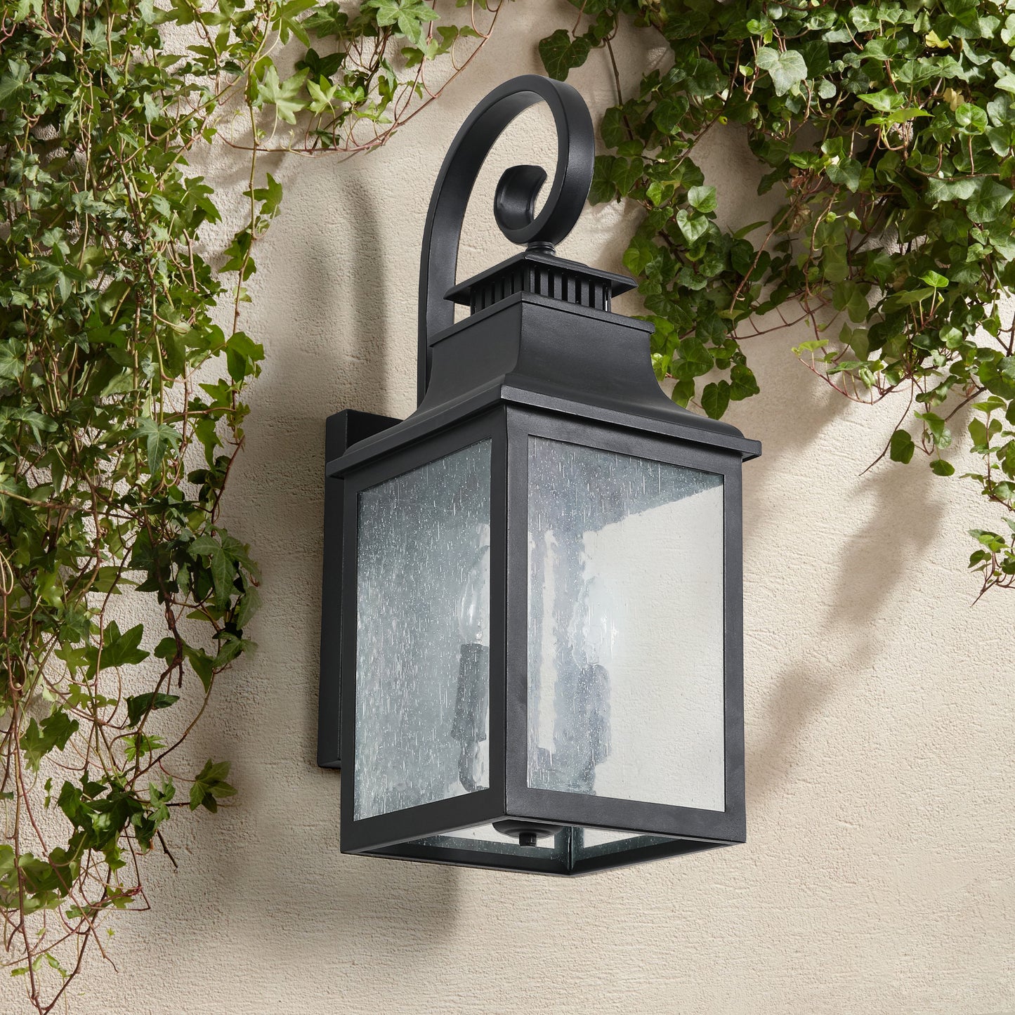Kingsly Traditional Outdoor Wall Lamps
