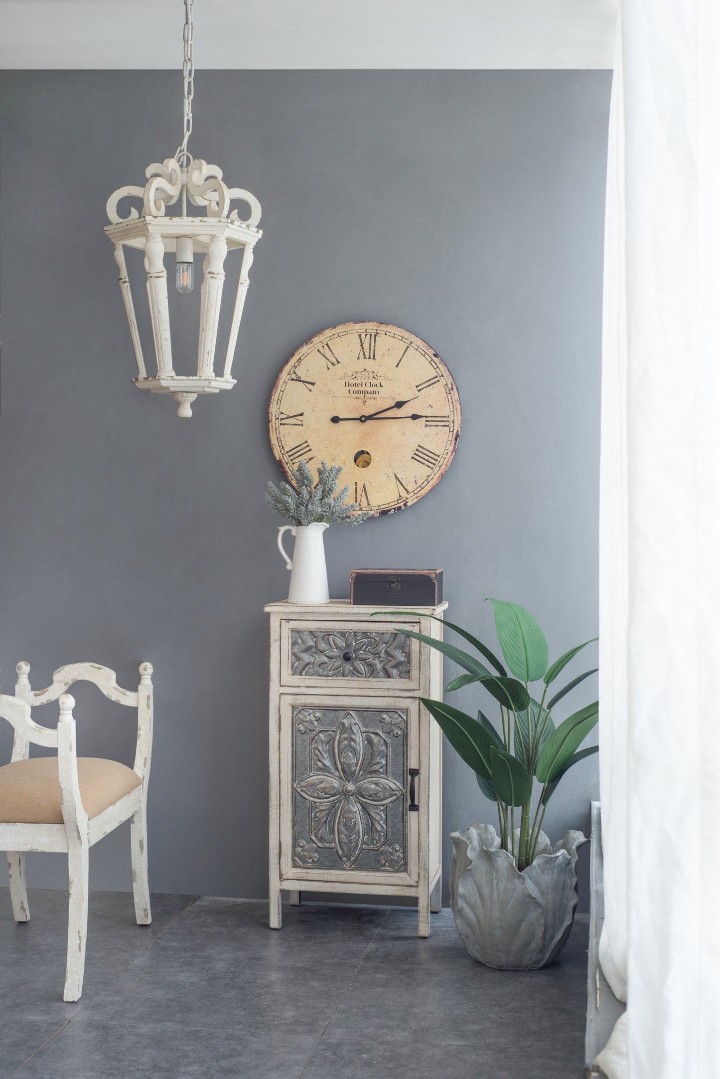 Healdsburg Traditional Wall Clock