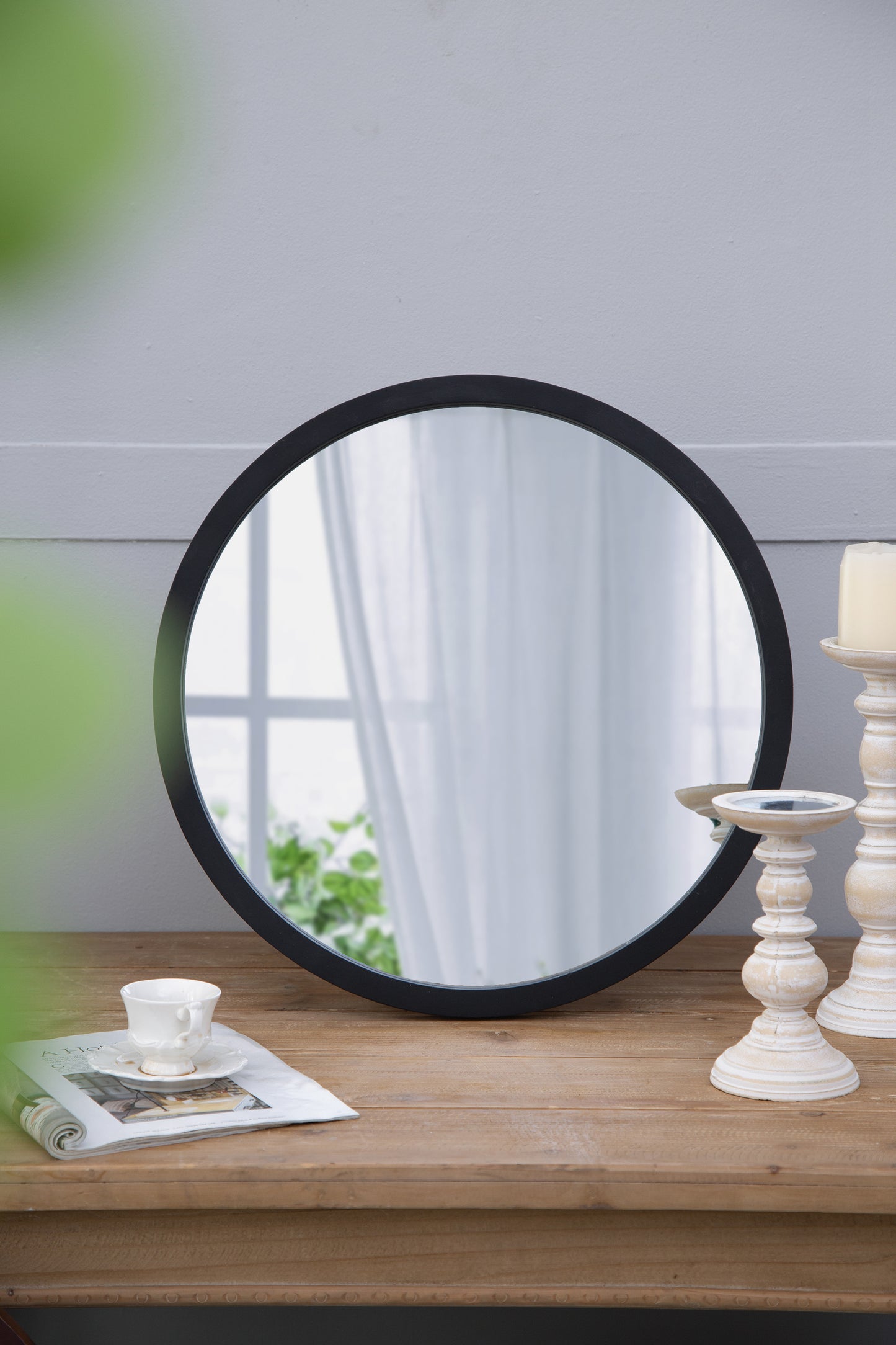 Healdsburg Traditional Circle Wall Mirror