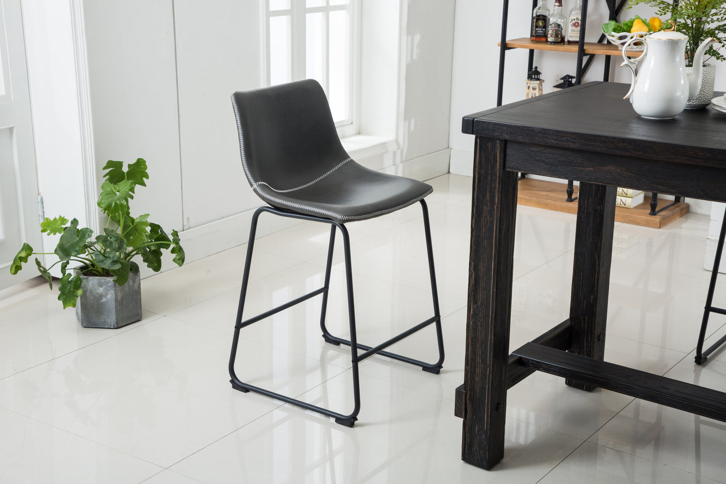 Elmcrest Contemporary Velvet Classic Dining Set