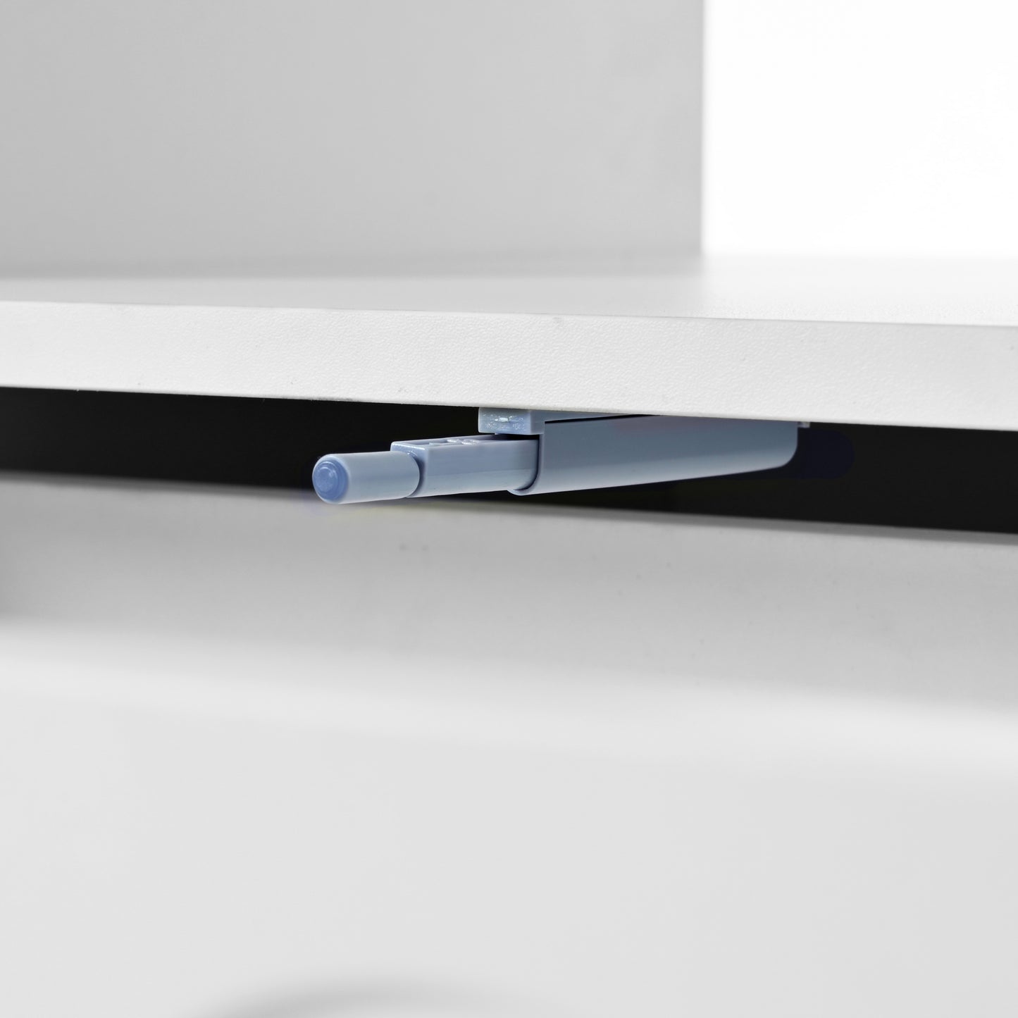 Silverleaf Contemporary ON-TREND LED TV Stand