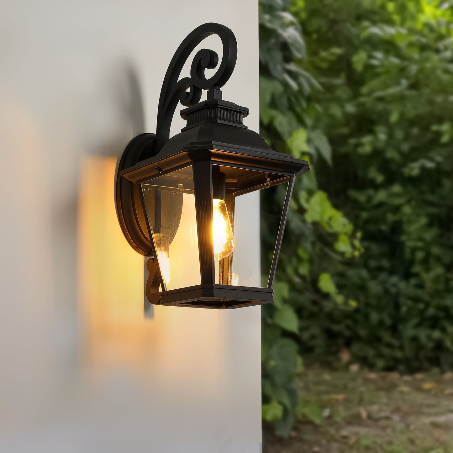 Fremont Traditional Wall Sconce Lights