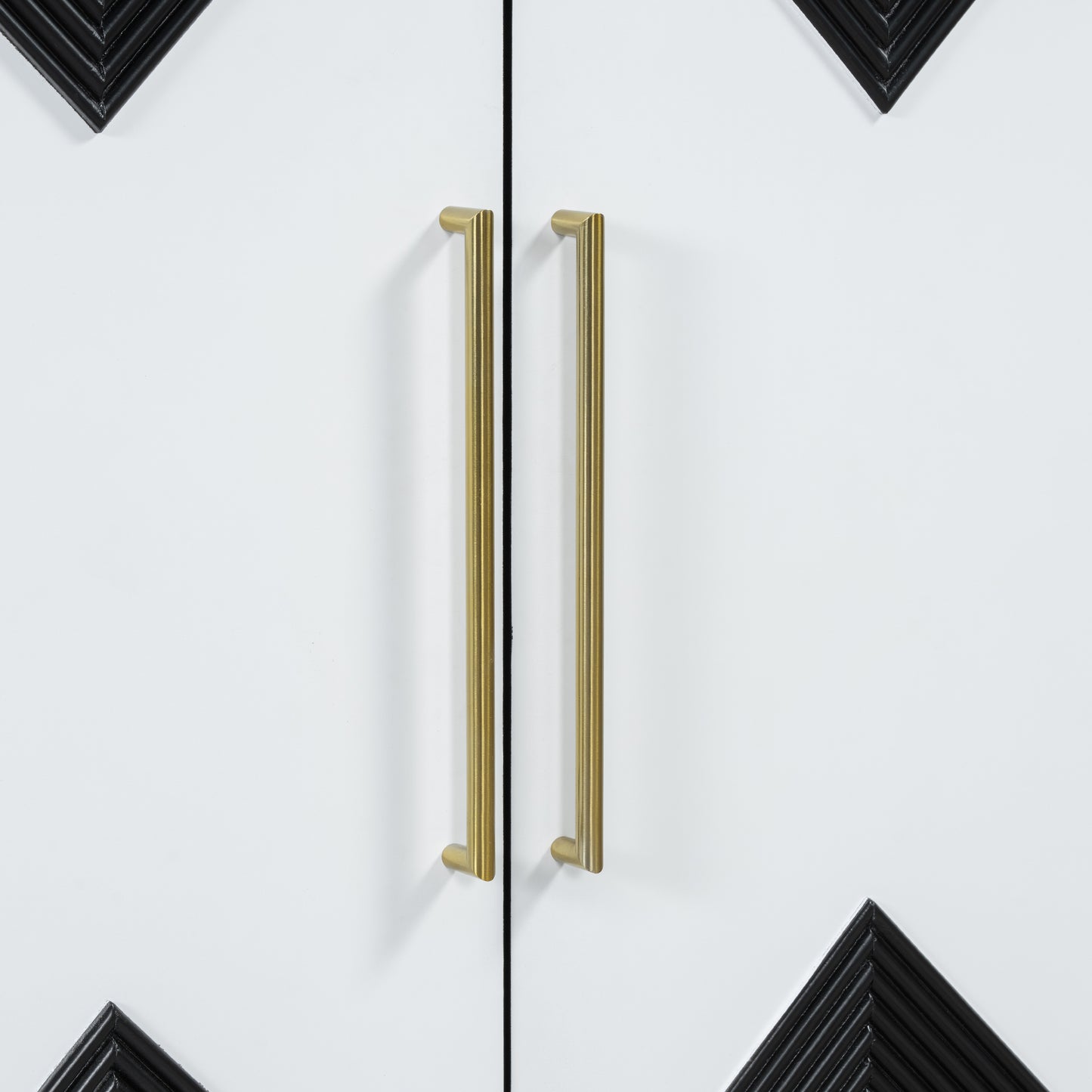 Healdsburg Contemporary U-Style Triangular Pattern Cabinet