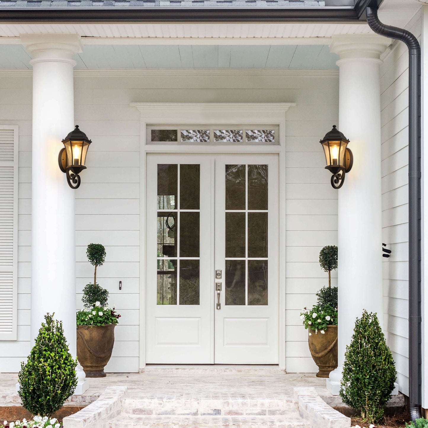 Healdsburg Traditional Glass Wall Lamp