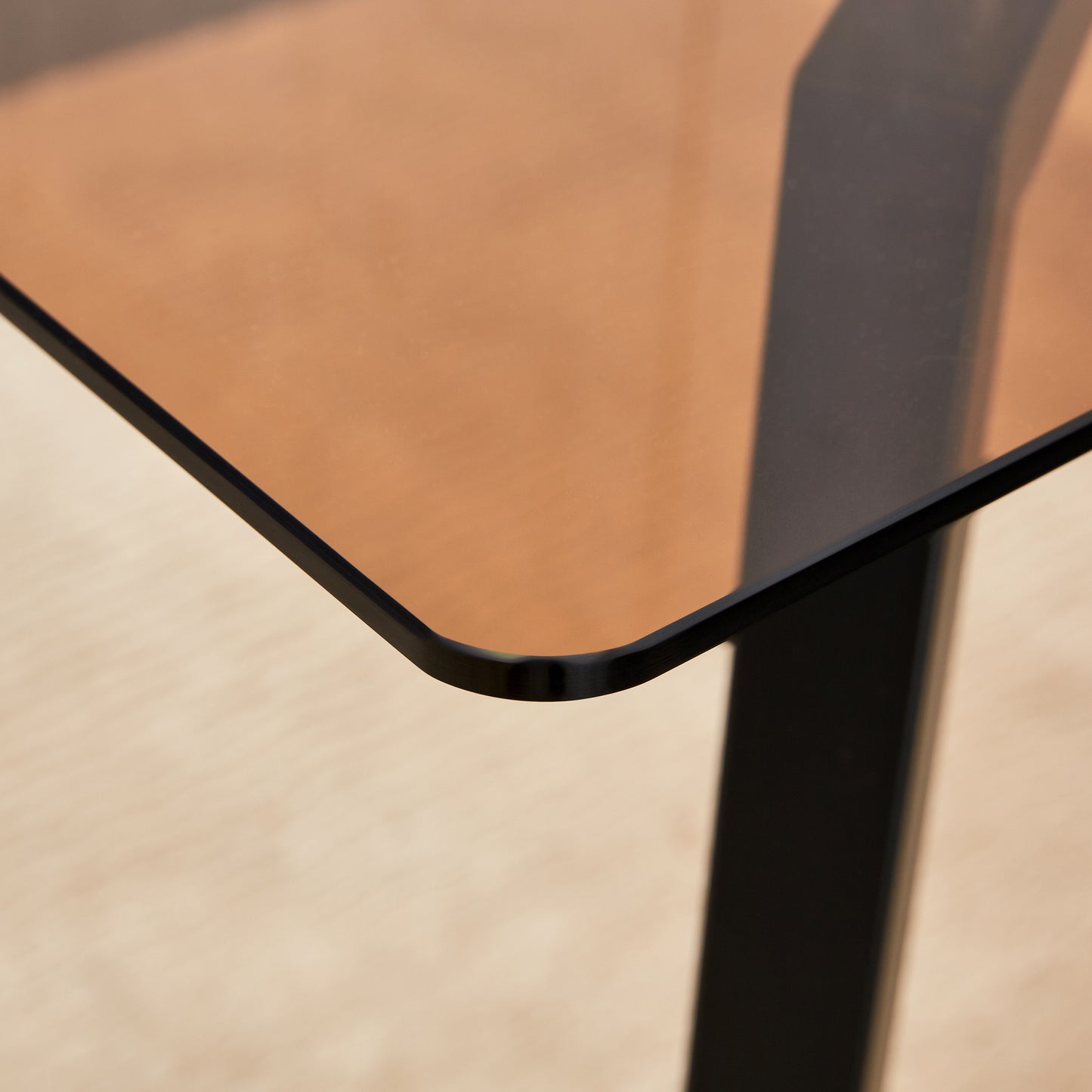 Lazzareschi Modern Glass Dining Table