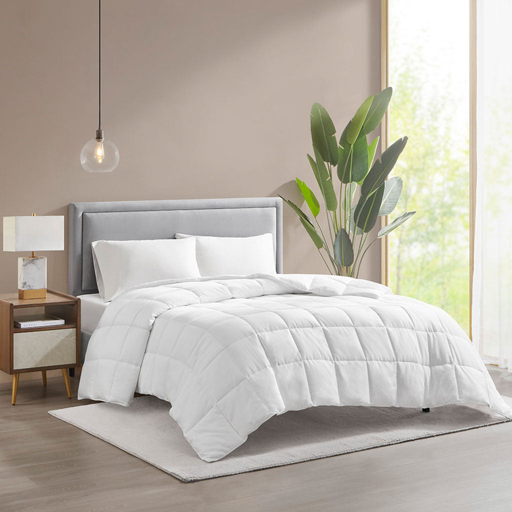 Fitch Contemporary Featherless Cotton Comforter
