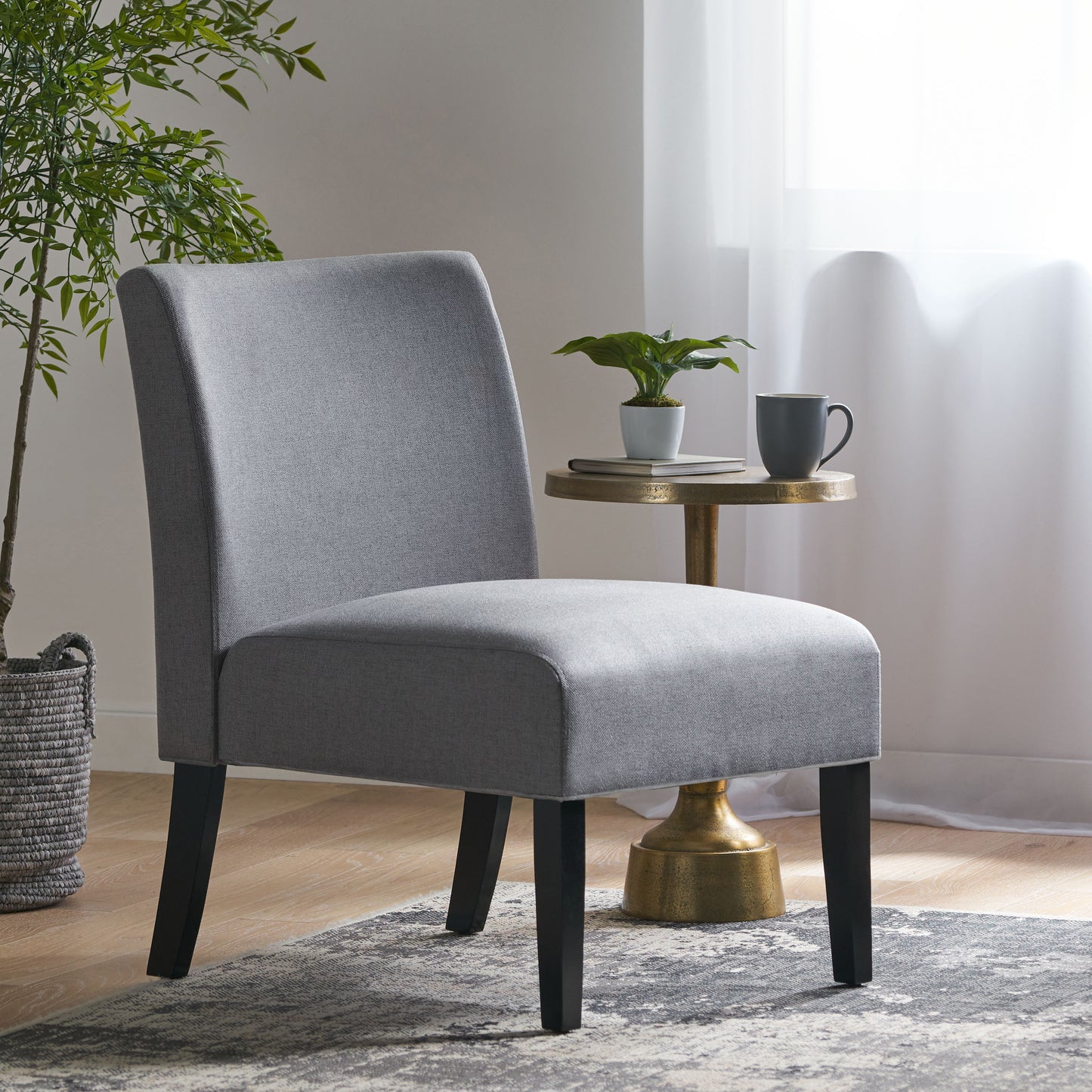 Marites Modern Accent Velvet Chair